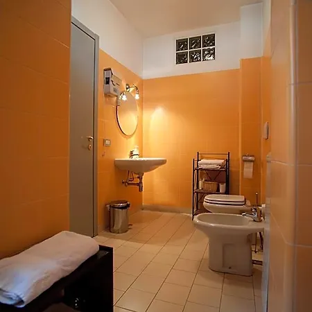 Inn Al 5 - Bed & Beer 3*